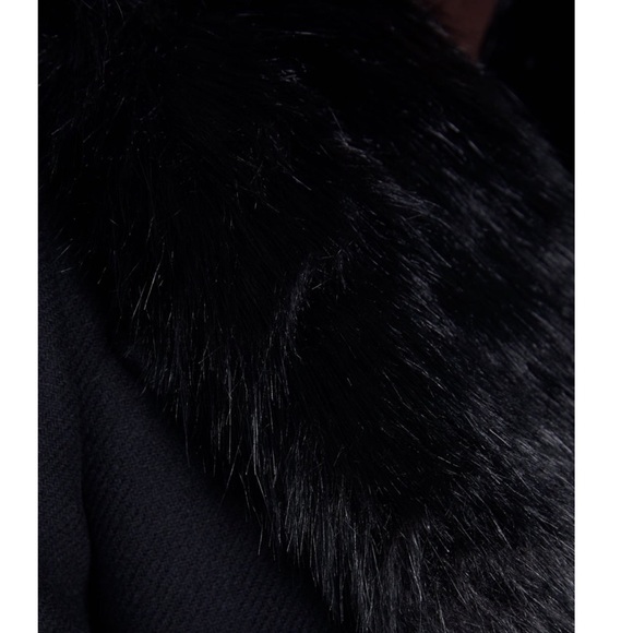 LAST 1!🔥ZARA COAT WITH FAUX FUR COLLAR - Picture 12 of 12